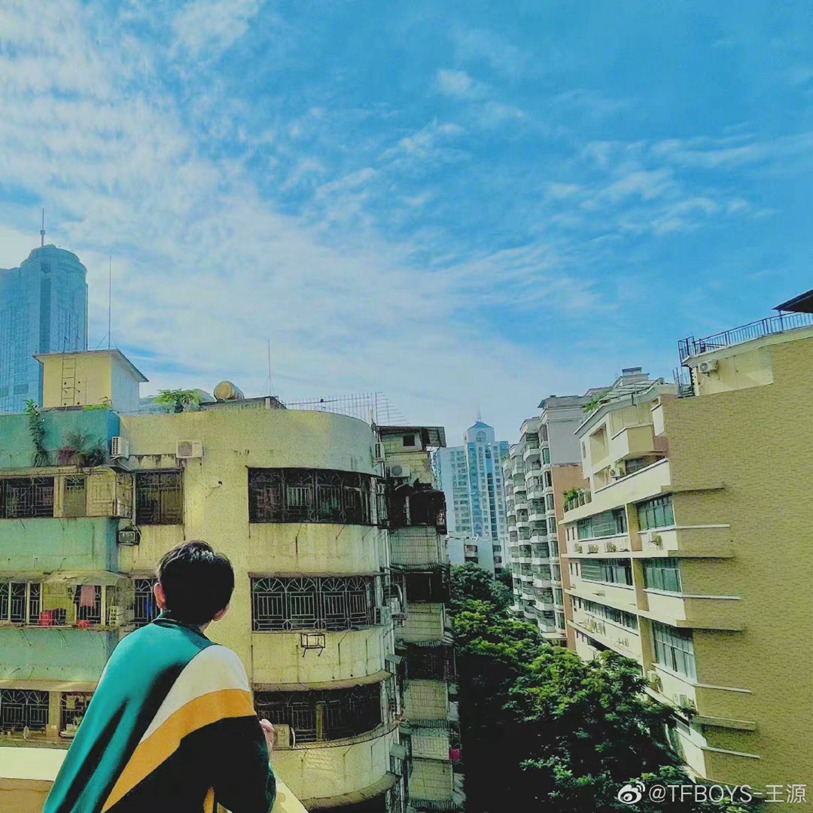 王源灿烂灿烂校服路透邻家学长氛围满分