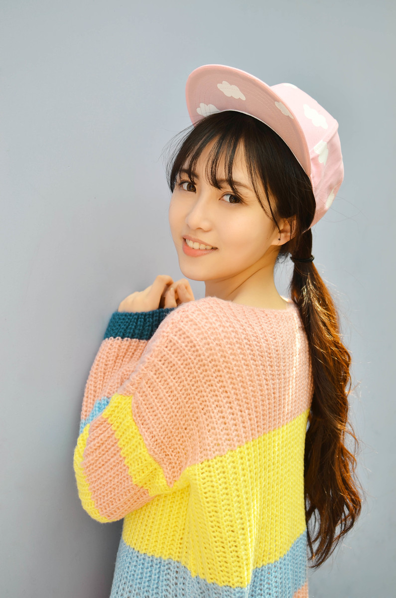 长得很好看的空气刘海美女