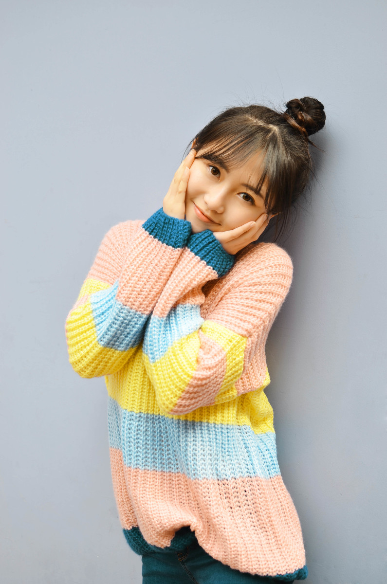 长得很好看的空气刘海美女