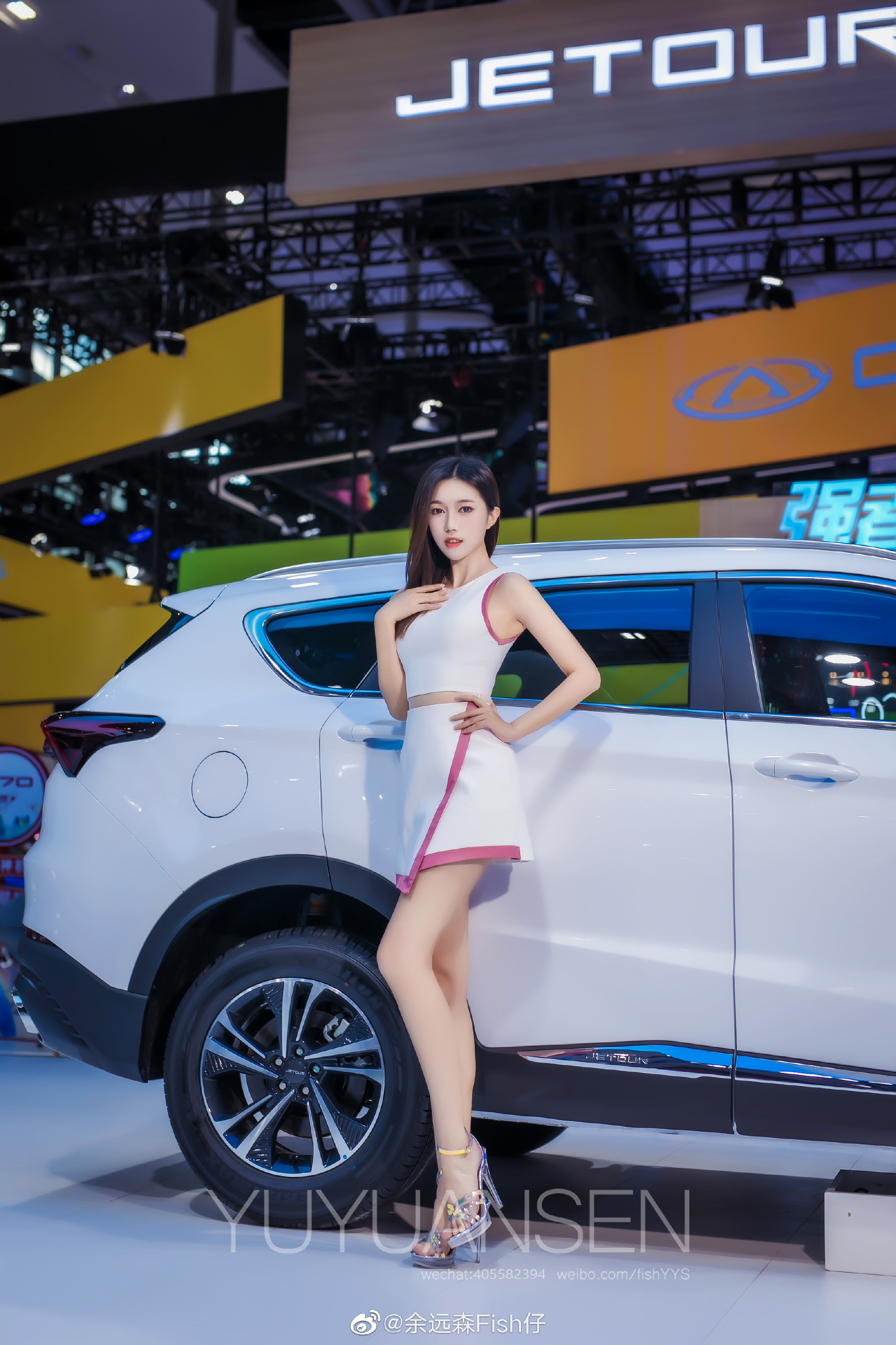 高跟美女车模细腰美腿私人拍摄