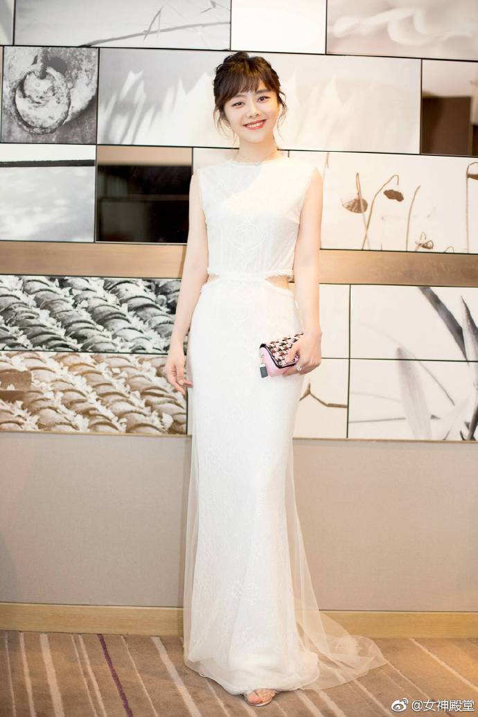 谭松韵出席活动图片