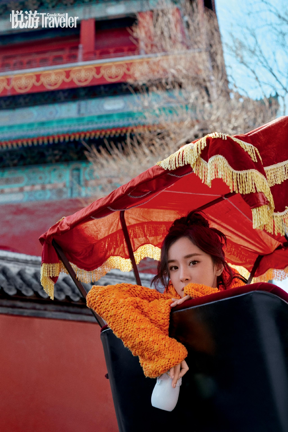 杨幂走街串巷烟火气息十足写真