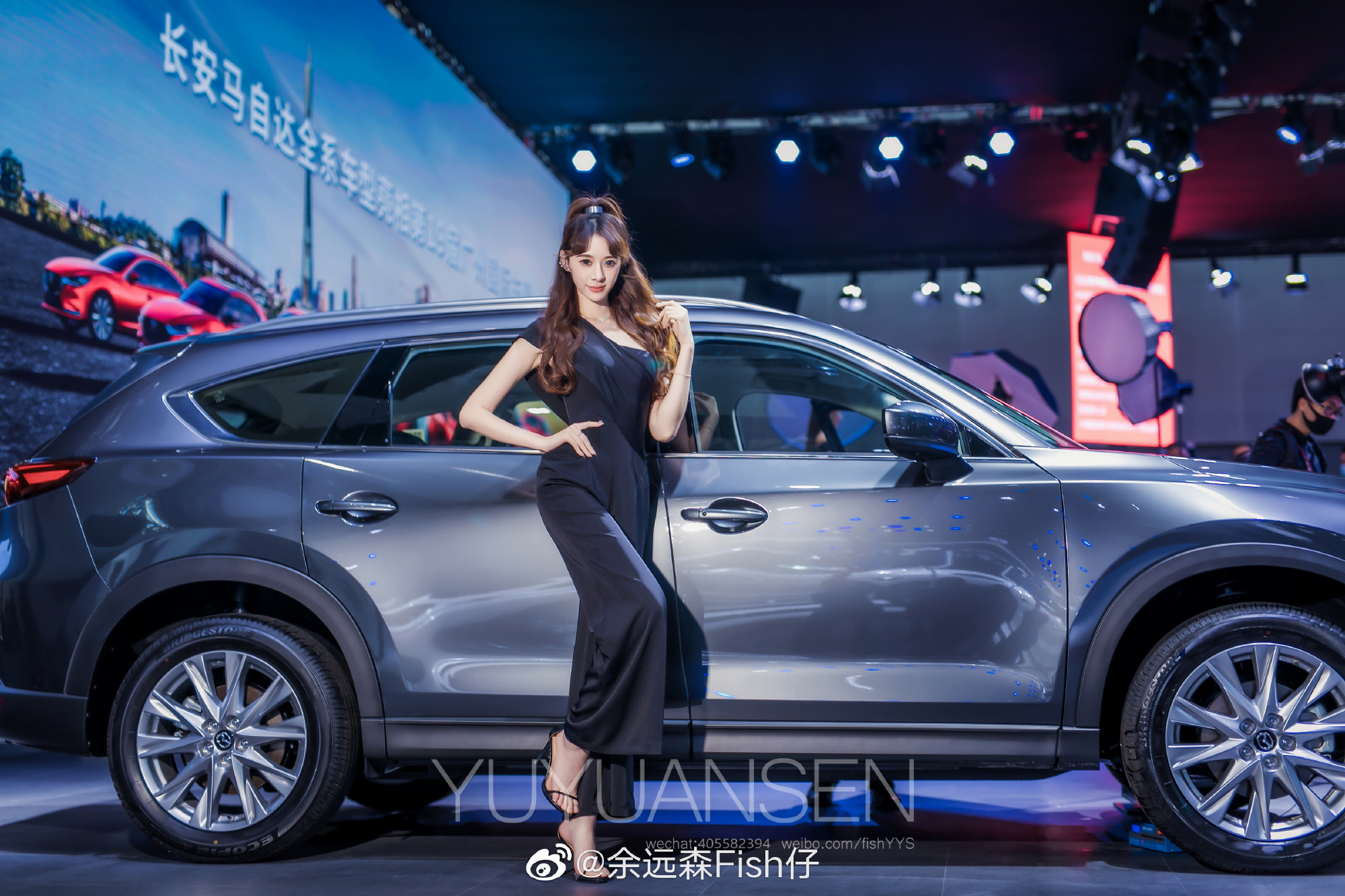 高挑有型美女车模高跟玉足私拍