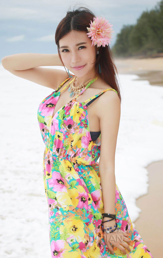 听海小萝莉图片 俏皮纯真