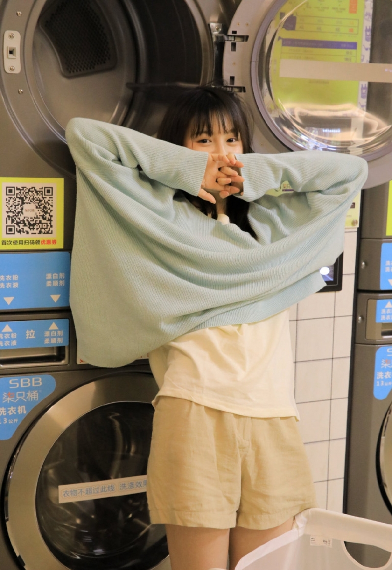 元气妹妹身姿曼妙迷人美女图片