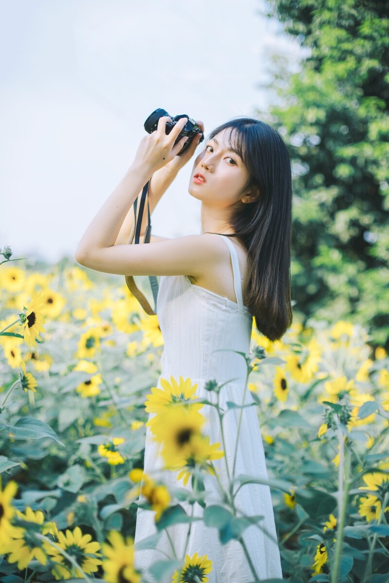 90后文艺美人花海高清写真集