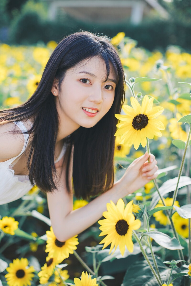 90后文艺美人花海高清写真集