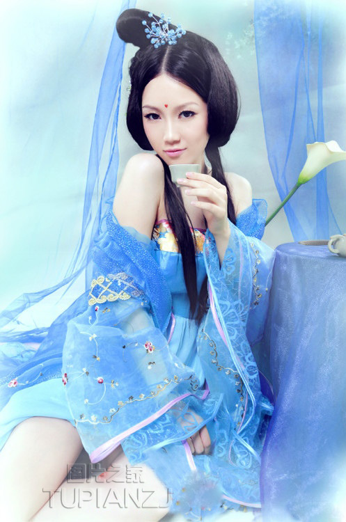 古典娇娘子妩媚图片