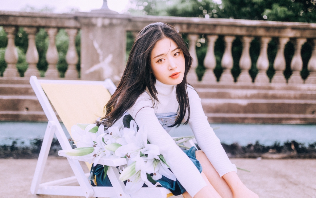 大胸女孩内衣私房照