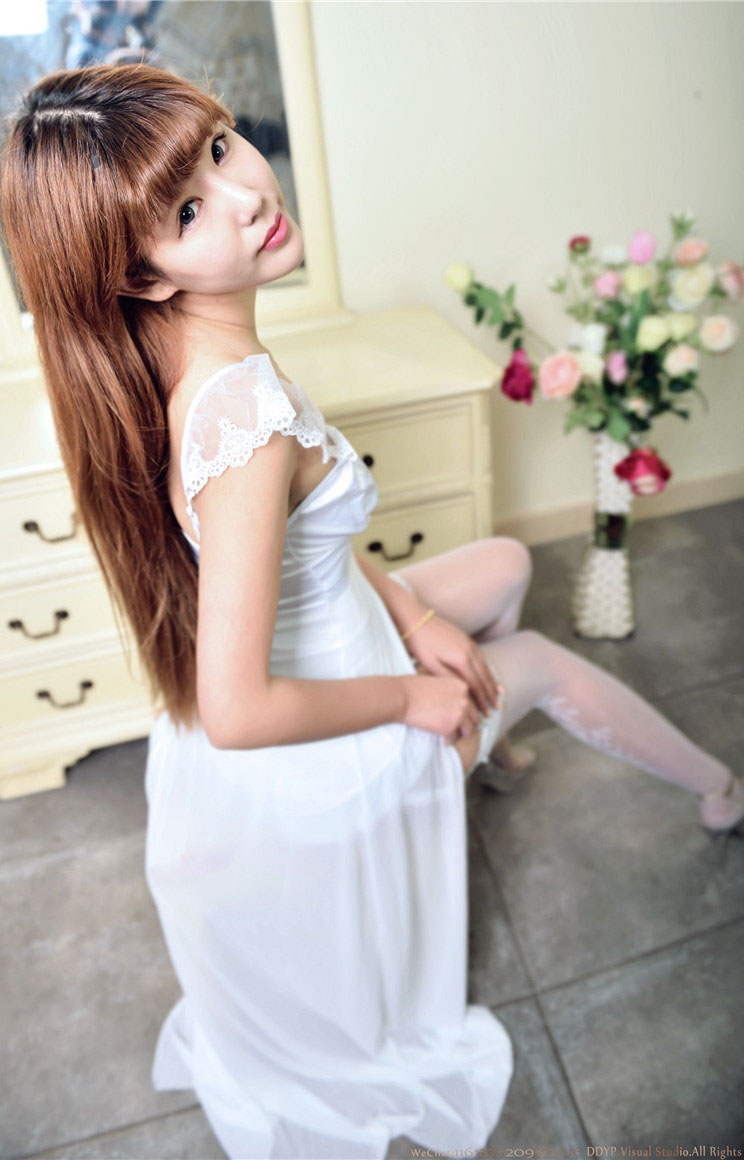 情趣黑丝高挑少妇模特丝袜诱惑写真图集