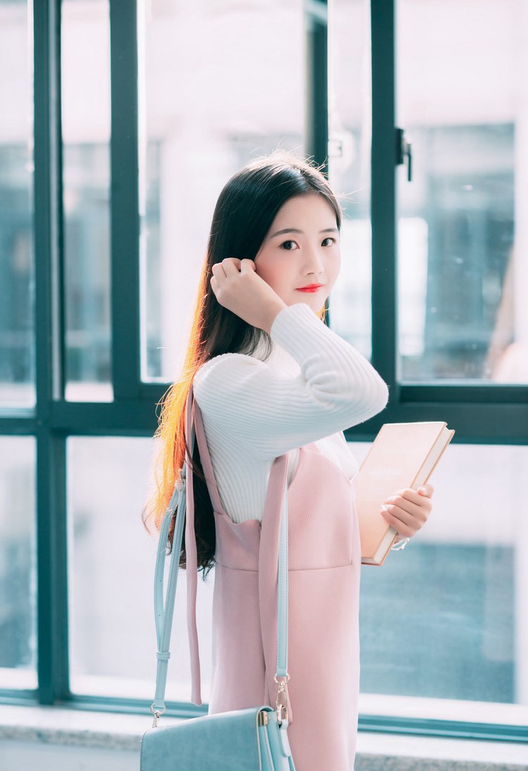 情趣黑丝高挑少妇模特丝袜诱惑写真图集