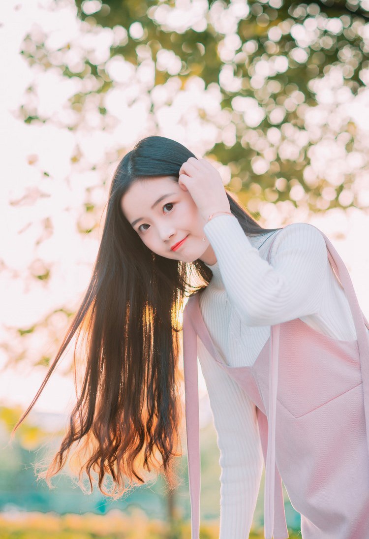 情趣黑丝高挑少妇模特丝袜诱惑写真图集