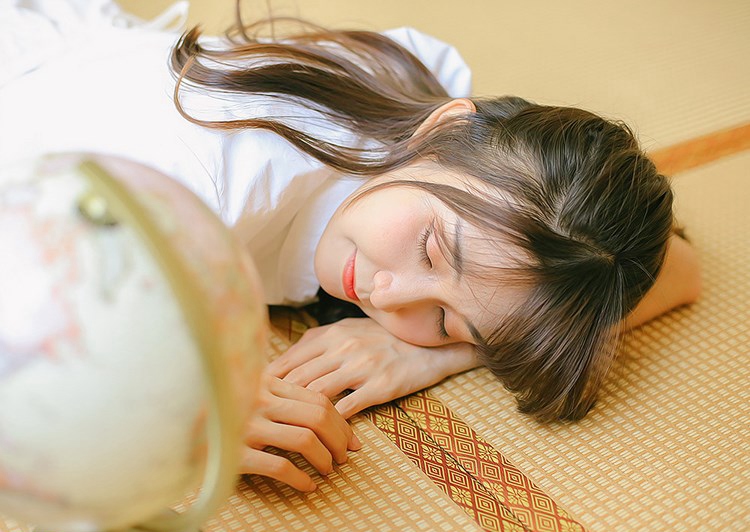 Beautyleg白丝细腿美女超短警服诱惑