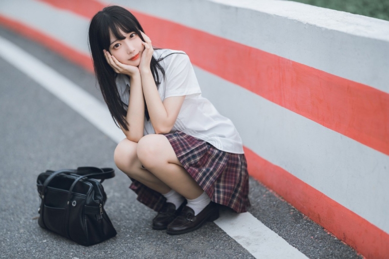 JK制服美女身姿窈窕曼妙女生图片