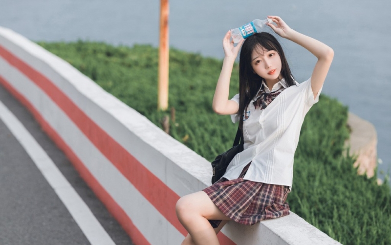 JK制服美女身姿窈窕曼妙女生图片