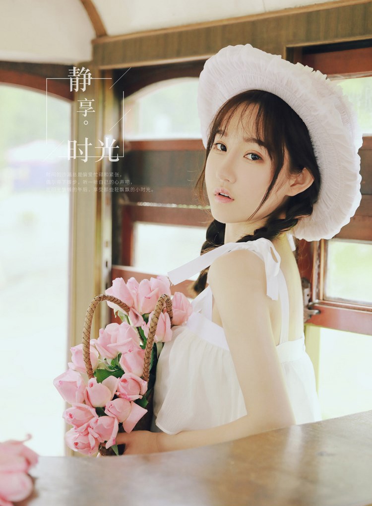 御姐美女极致惹火春光无限性感写真