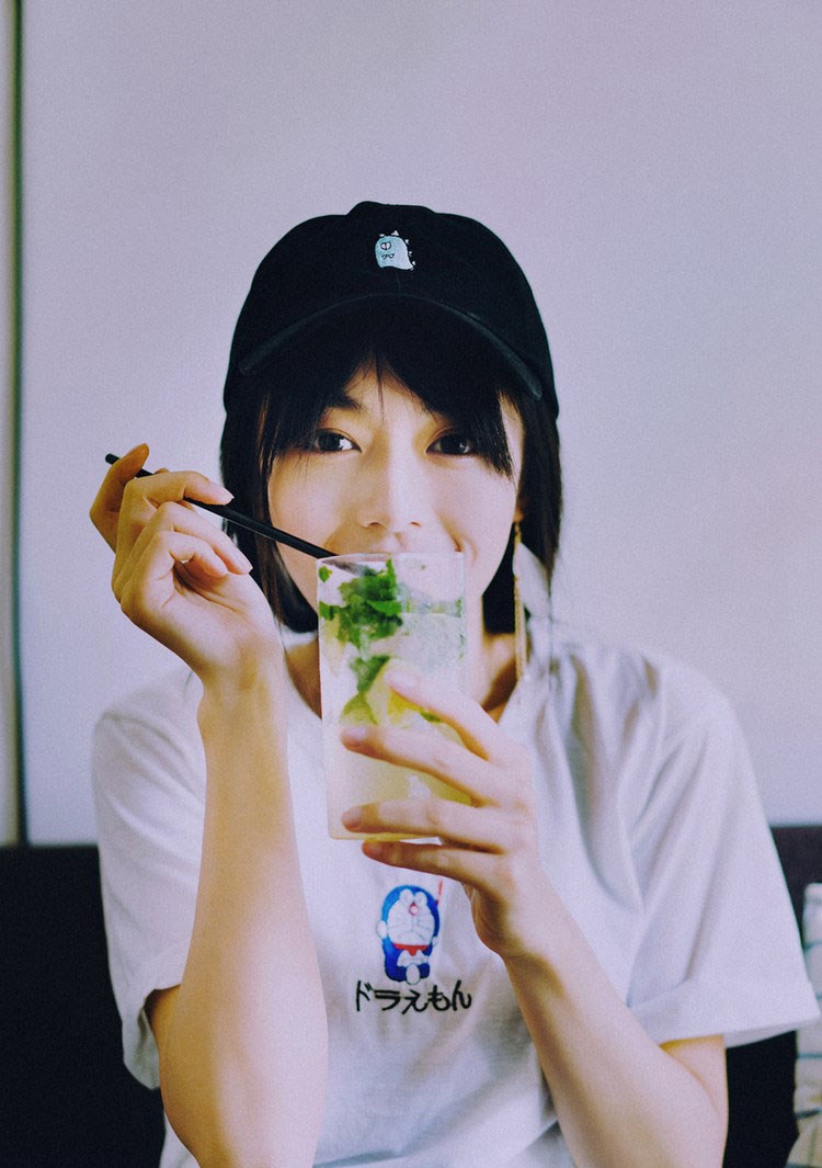 御姐美女极致惹火春光无限性感写真