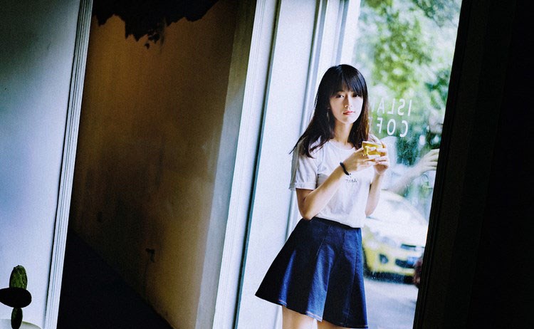 御姐美女极致惹火春光无限性感写真