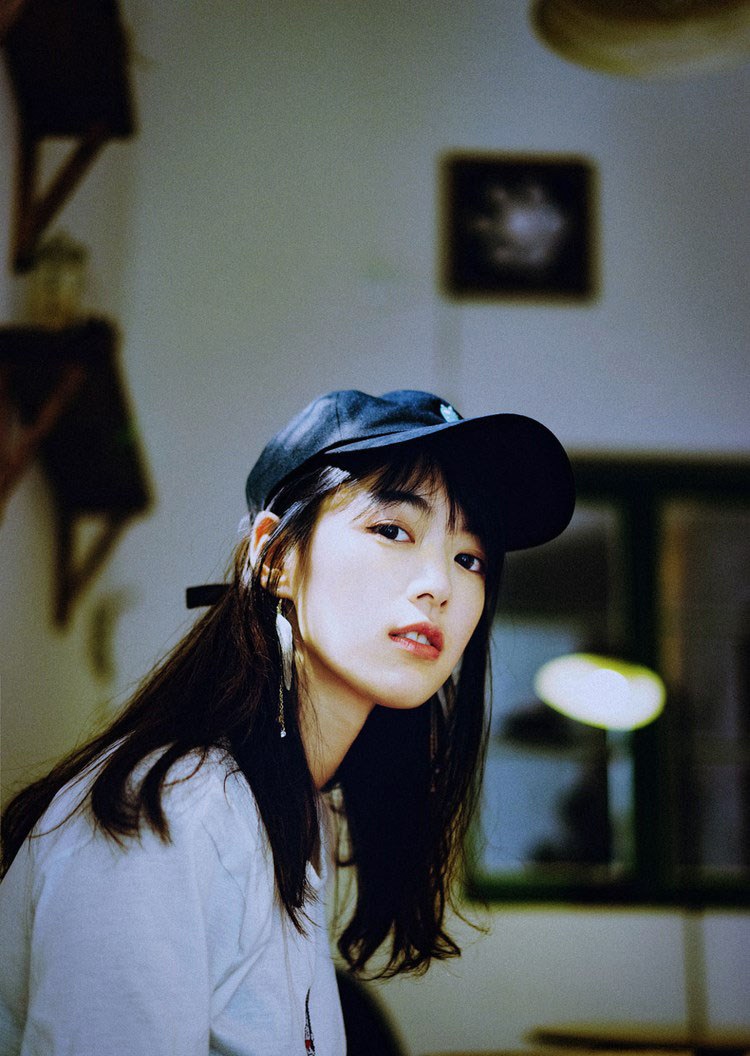 御姐美女极致惹火春光无限性感写真