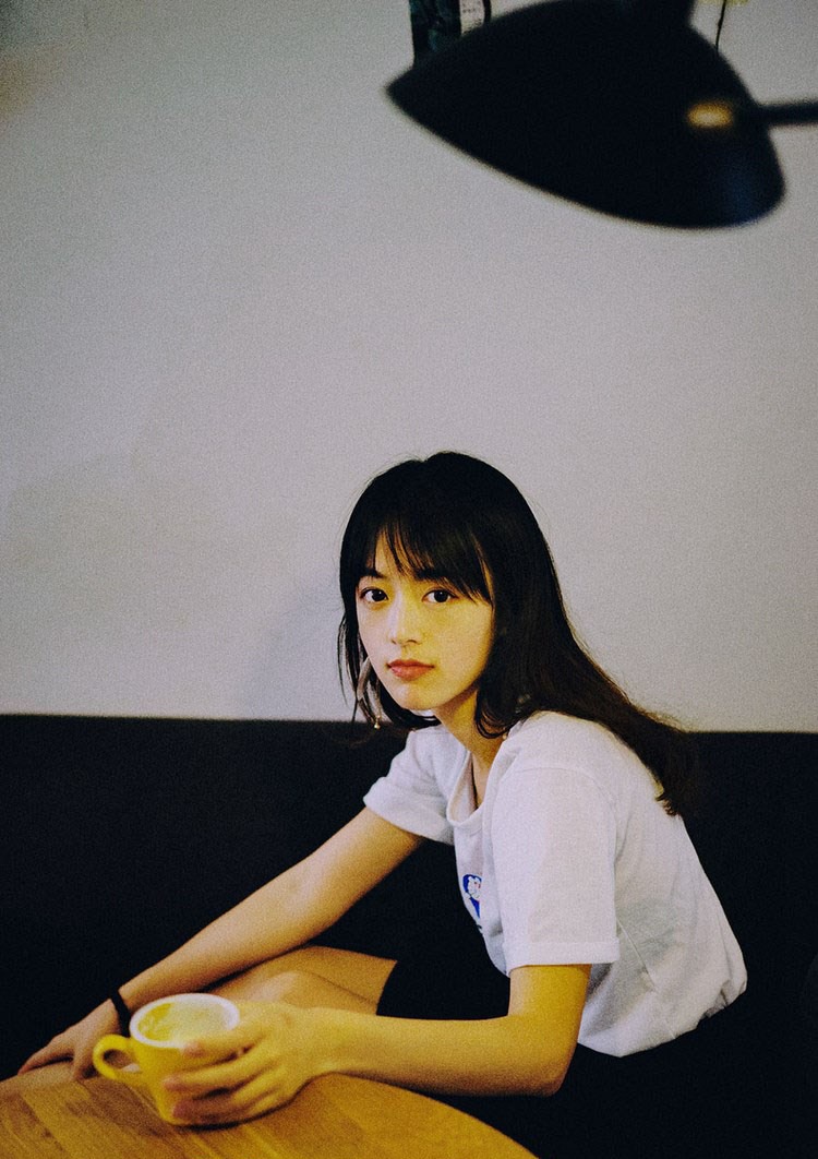 御姐美女极致惹火春光无限性感写真