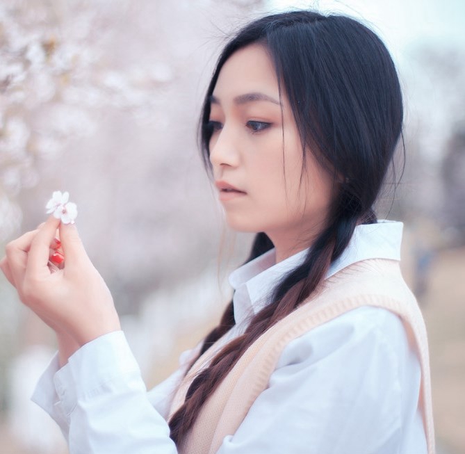 沟沟美女露儿超短裙诱惑诱人的身材亚洲风情无码亚洲免费