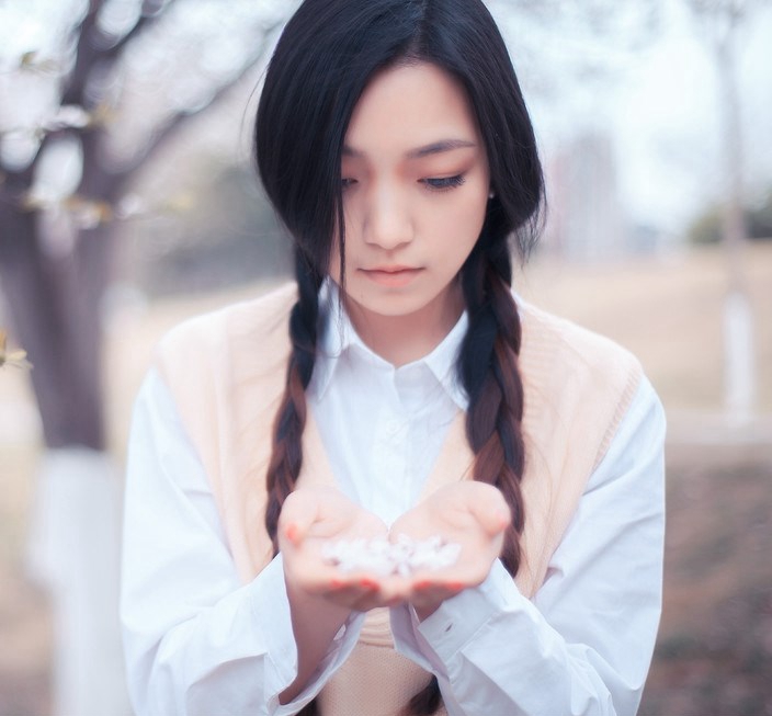 沟沟美女露儿超短裙诱惑诱人的身材亚洲风情无码亚洲免费