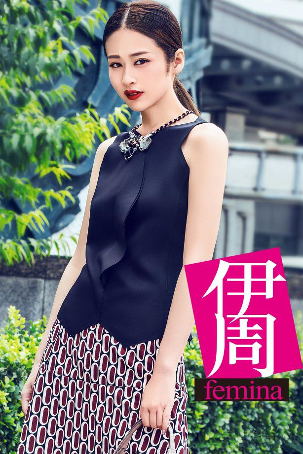 颖儿拍时尚封面大片 红唇冷艳魅力十足