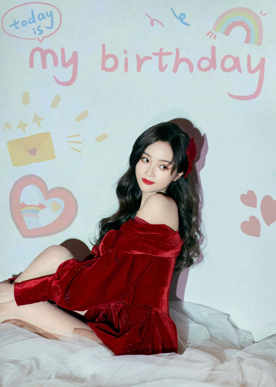 吴宣仪一字肩短裙甜美又俏皮写真