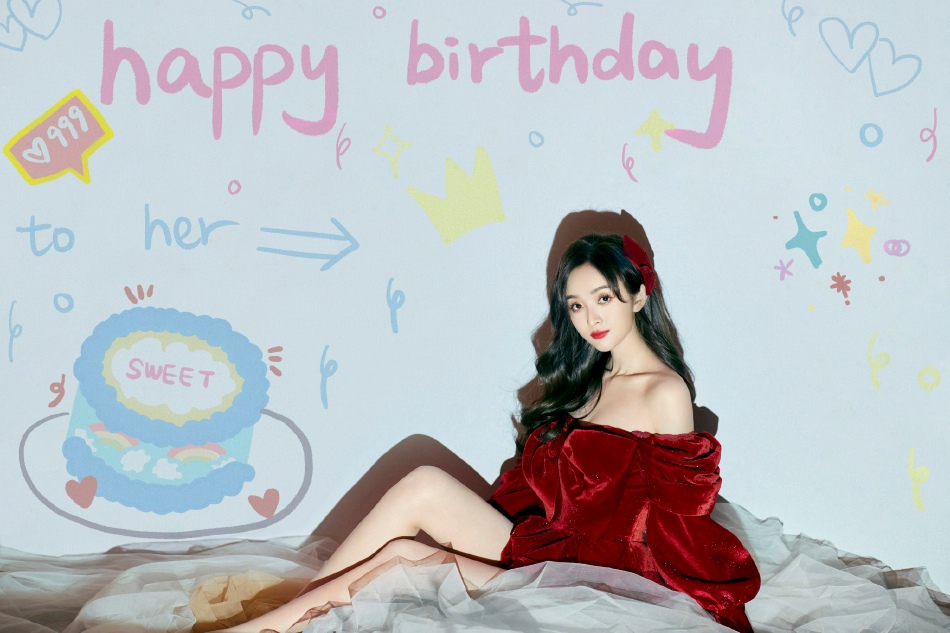 吴宣仪一字肩短裙甜美又俏皮写真