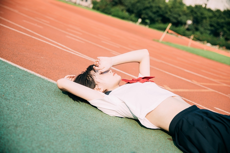 校园女神现役JK青春日常少女黑丝美腿写真