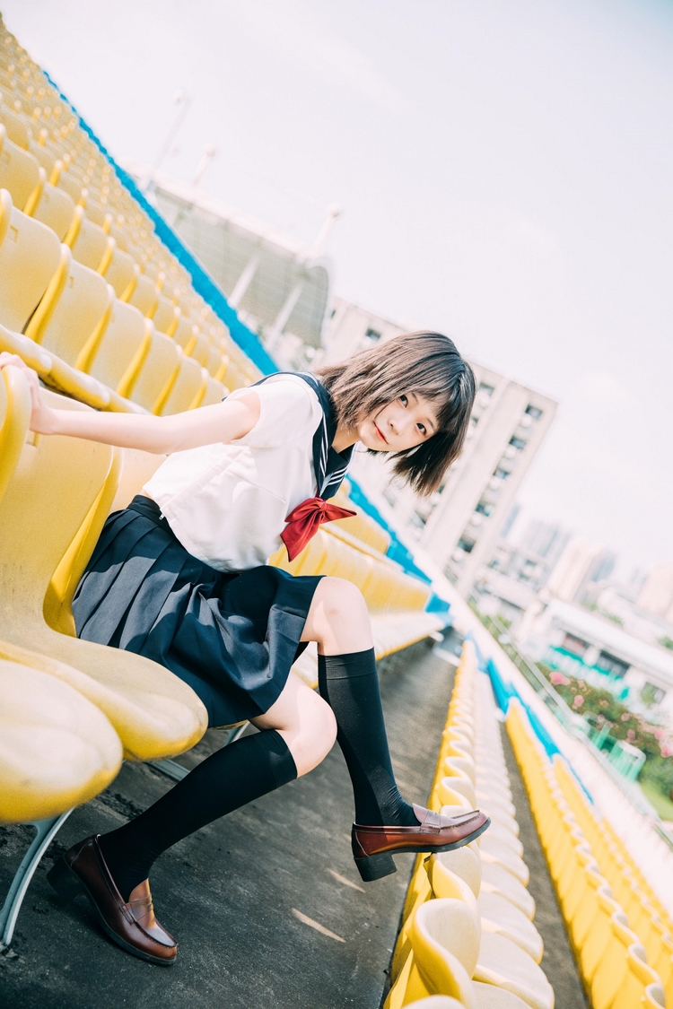 校园女神现役JK青春日常少女黑丝美腿写真