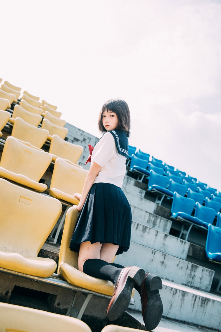 校园女神现役JK青春日常少女黑丝美腿写真