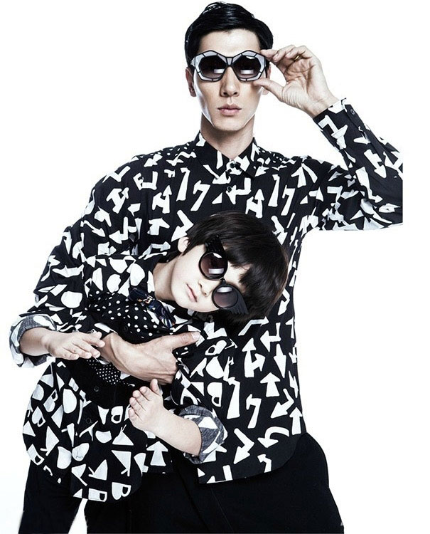 张亮天天登时尚杂志 演绎亲子大片