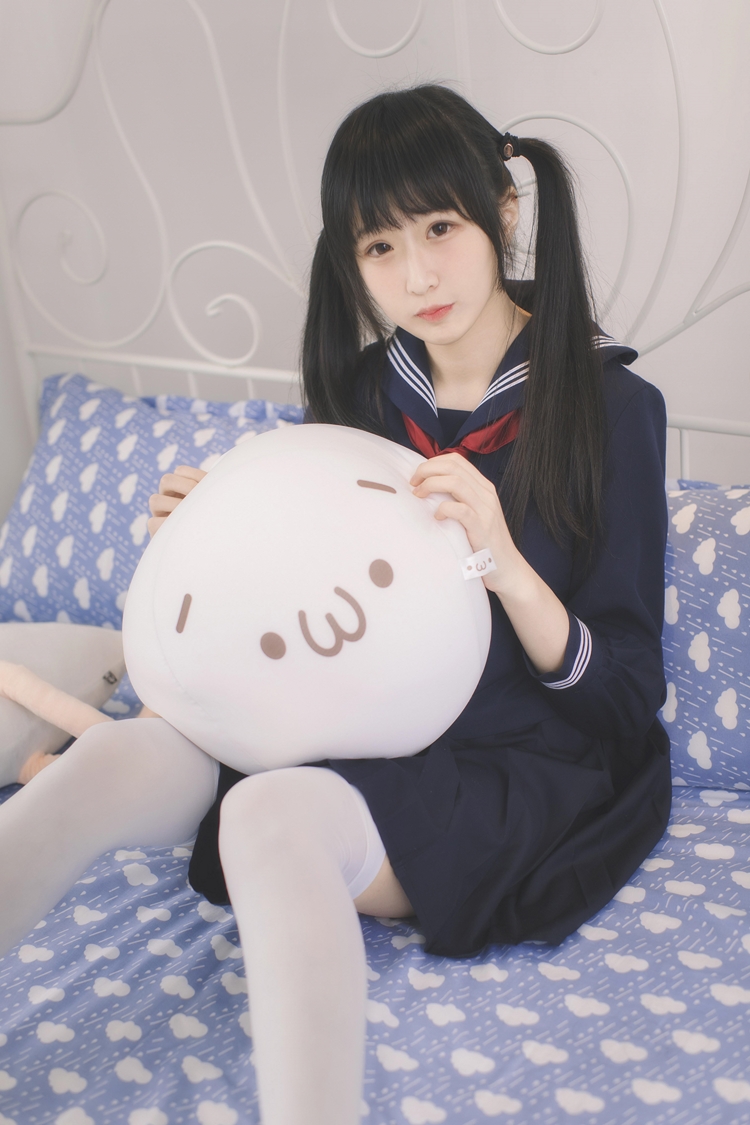 邻家双马尾大姐姐腿控福利白丝养眼写真图片