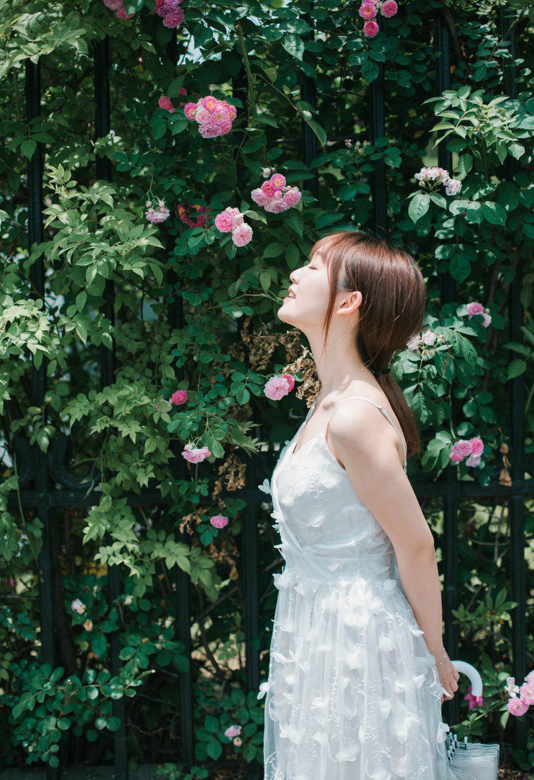 小蛮腰长腿丝袜美女皮裤超短