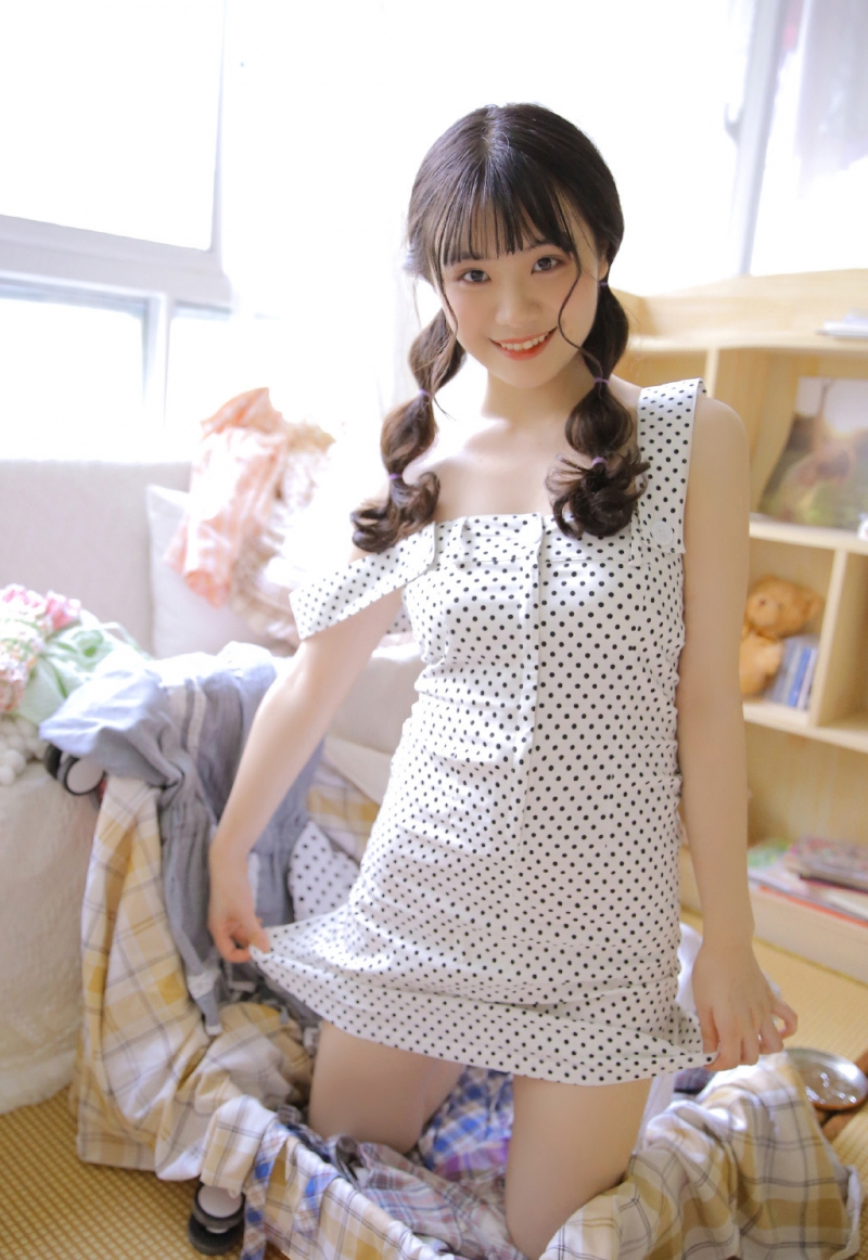 小清新美少女白丝美腿精选图片