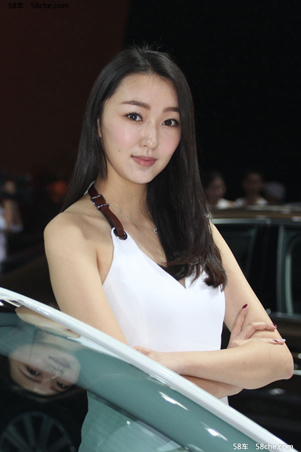 风姿卓越的高挑嫩模身姿曼妙迷人性感艺术照片