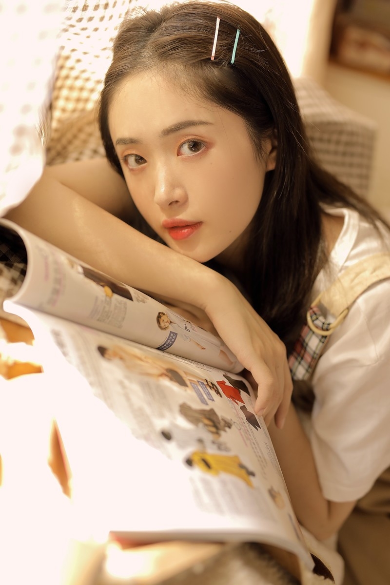 文艺美女小清新天然素人居家性感生活照图集写真