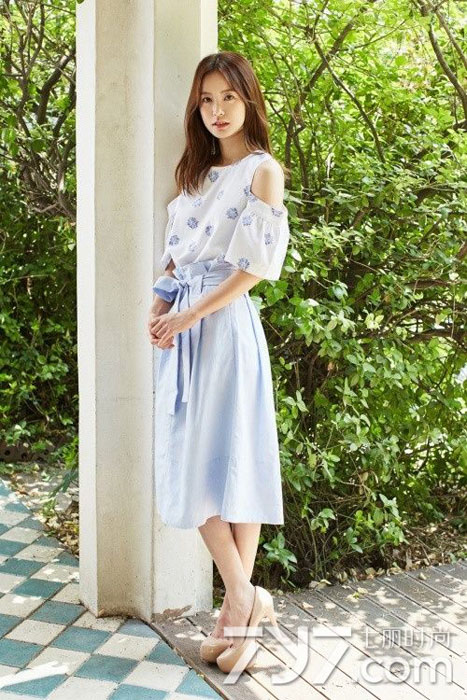 韩国氧气美女郑有美时尚写真 尽显清新脱俗