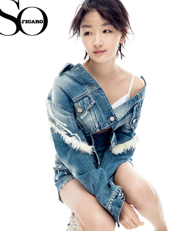 邻家气质女孩周冬雨灵动元气个人服饰明星写真图片