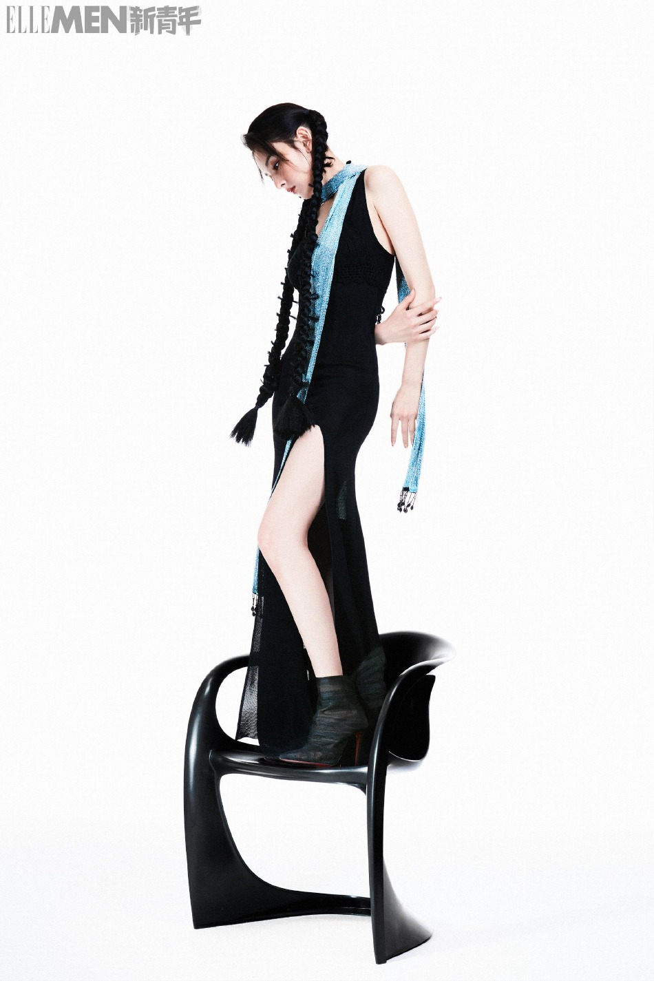 宋祖儿拳击辫造型酷飒利落写真