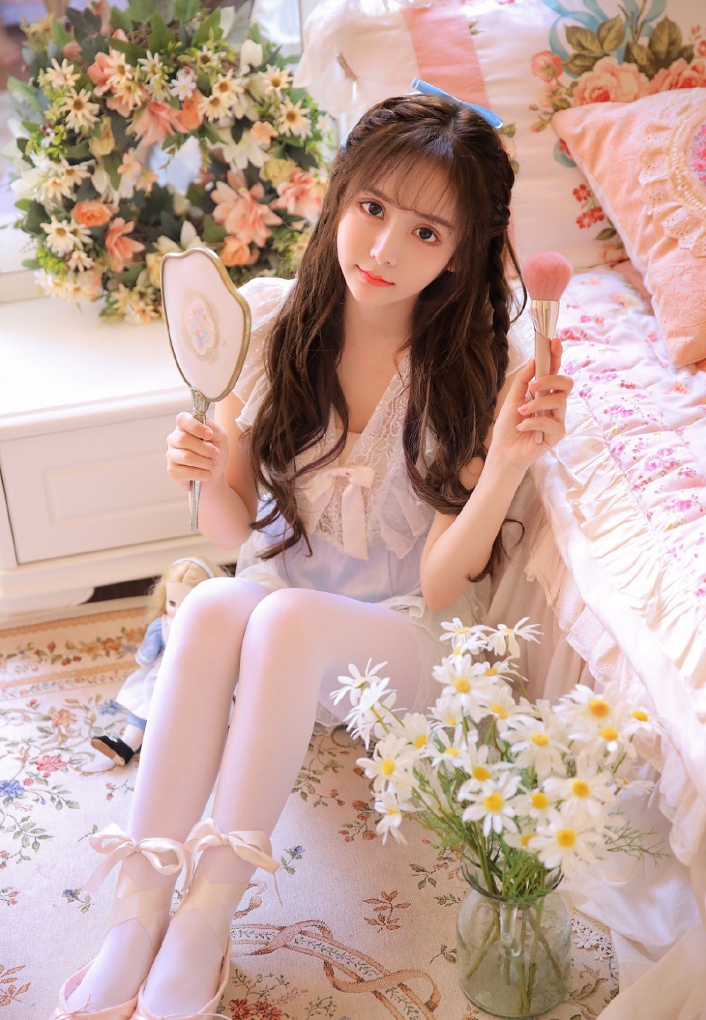 清纯气质女神浪漫甜美白丝诱惑漂亮养眼性感写真