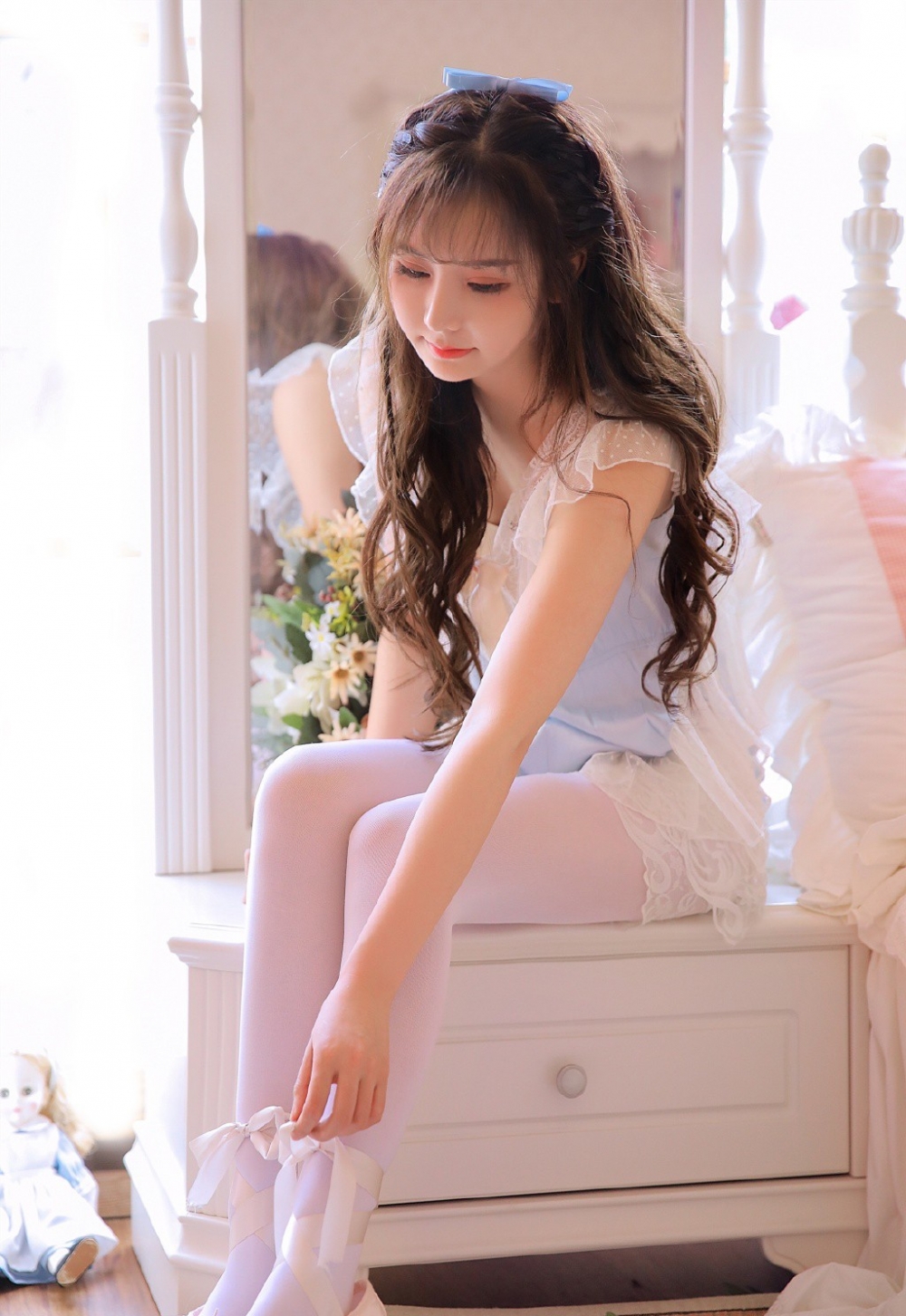 清纯气质女神浪漫甜美白丝诱惑漂亮养眼性感写真