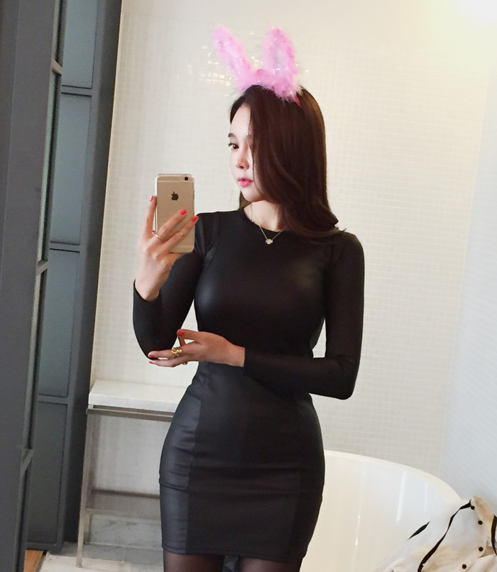 前凸后翘s性感兔女郎丝袜写真