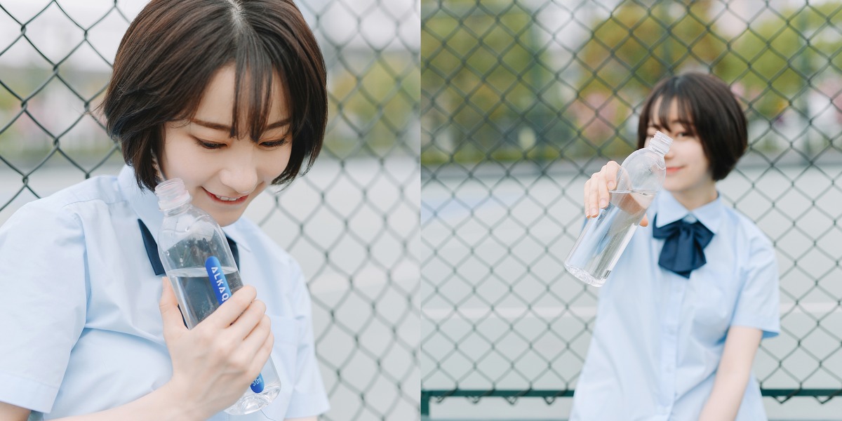 超好看的短发美女学生制服超短裙校园写真