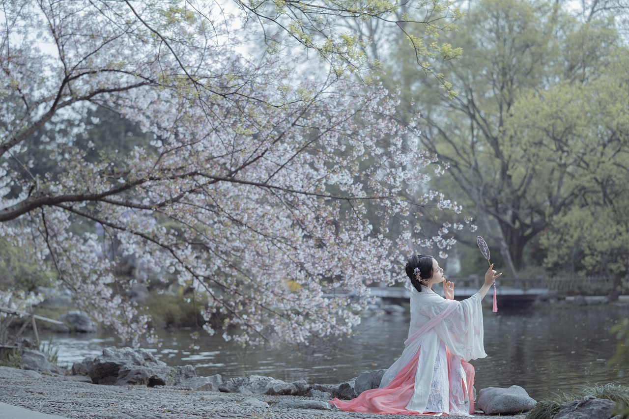 气质飘飘的古装美人风韵古风摄影