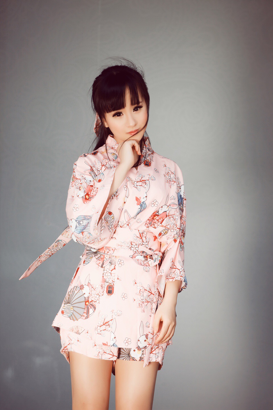 瓜子小鼻子小脸刘海古装美女