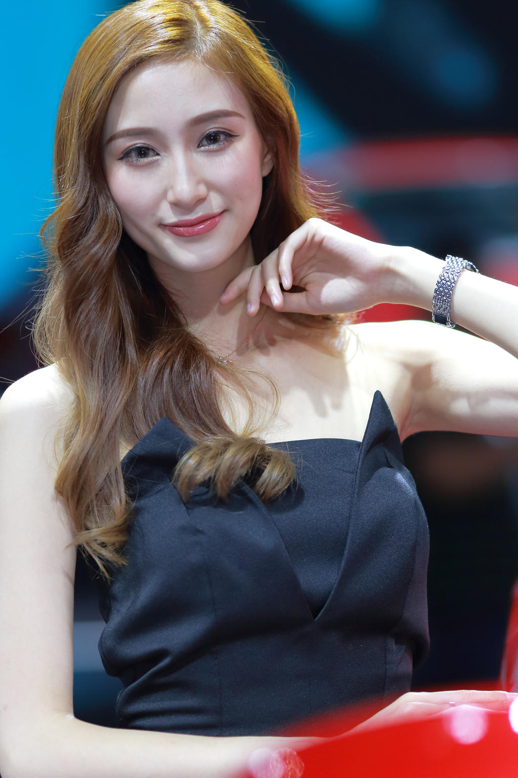 气质车模身材火辣性感美女辣图