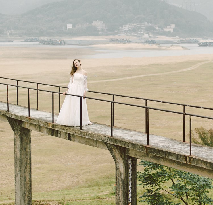 沟沟美女兔子情趣内衣原味丝袜国内偷拍精品酒店在线写真