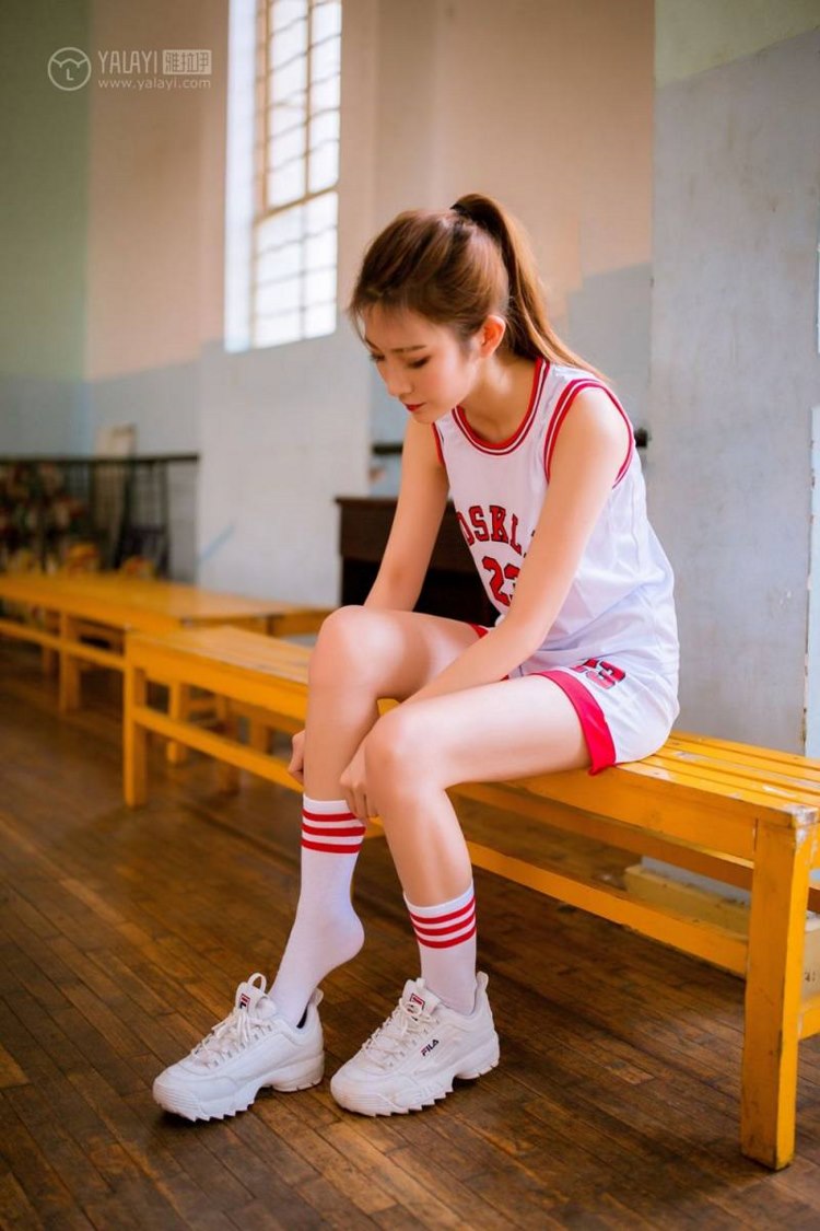 校园体育生运动少女阳光性感娇躯天然素人诱惑写真